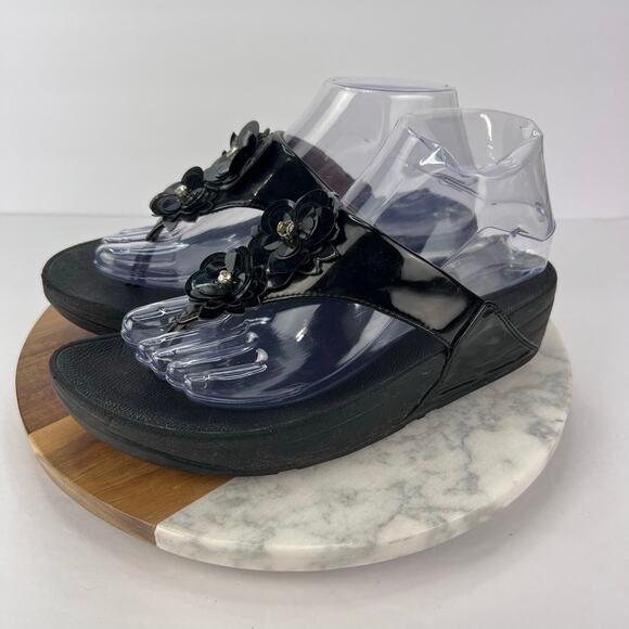 Fitflop 7 Floral Embellished Verna Thong Orthotic Black Patent Leather Sandal - Picture 2 of 11